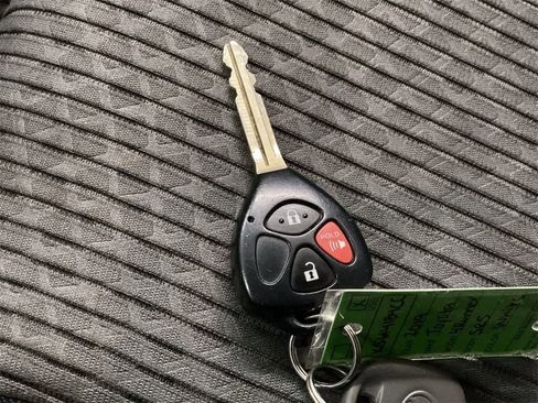 Used 2019 Toyota 4Runner SR5 image 28