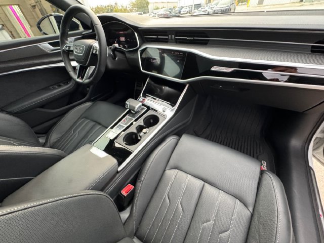 Used 2025 Audi S6 Premium Plus w/ Premium Plus Package AWD/4WD image 32