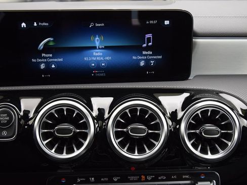 Certified 2023 Mercedes-Benz CLA 250 image 27