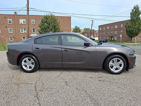 Used 2023 Dodge Charger SXT image 7