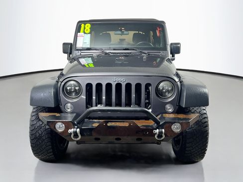 Used 2018 Jeep Wrangler Unlimited Sport w/ Connectivity Group AWD/4WD image 11