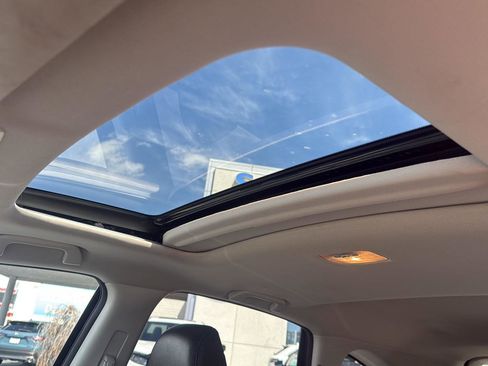 Used 2015 Honda CR-V Touring image 23
