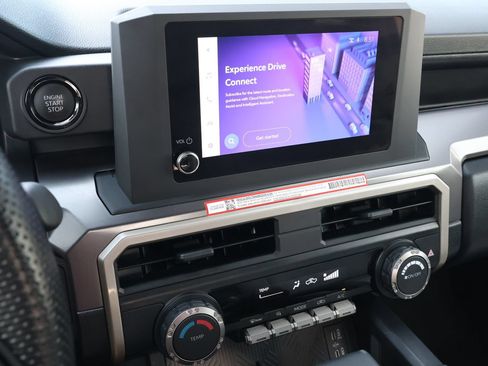 Used 2025 Toyota Tacoma SR5 AWD/4WD image 19