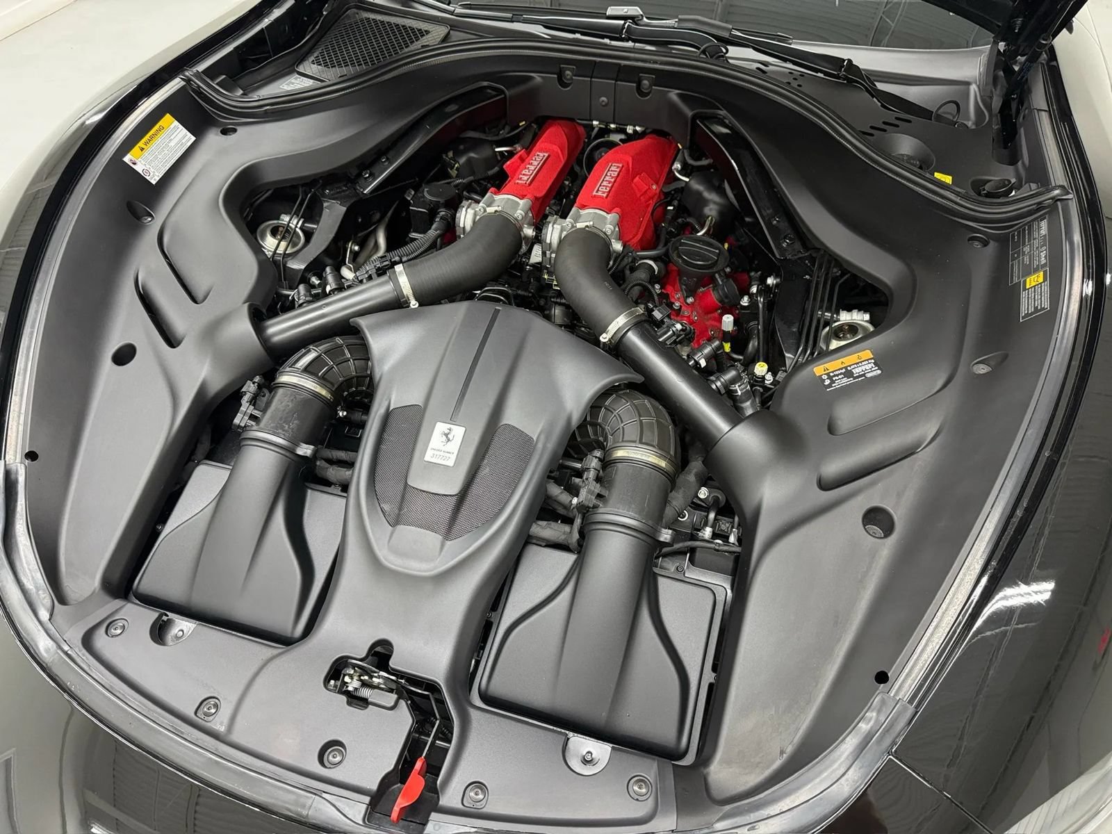 Used 2025 Ferrari Roma Spider RWD image 49