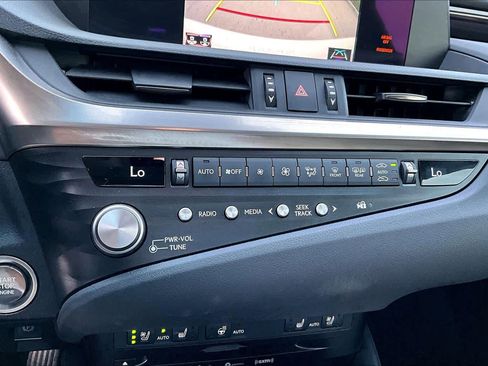 Used 2021 Lexus ES 350 w/ Premium Package image 24