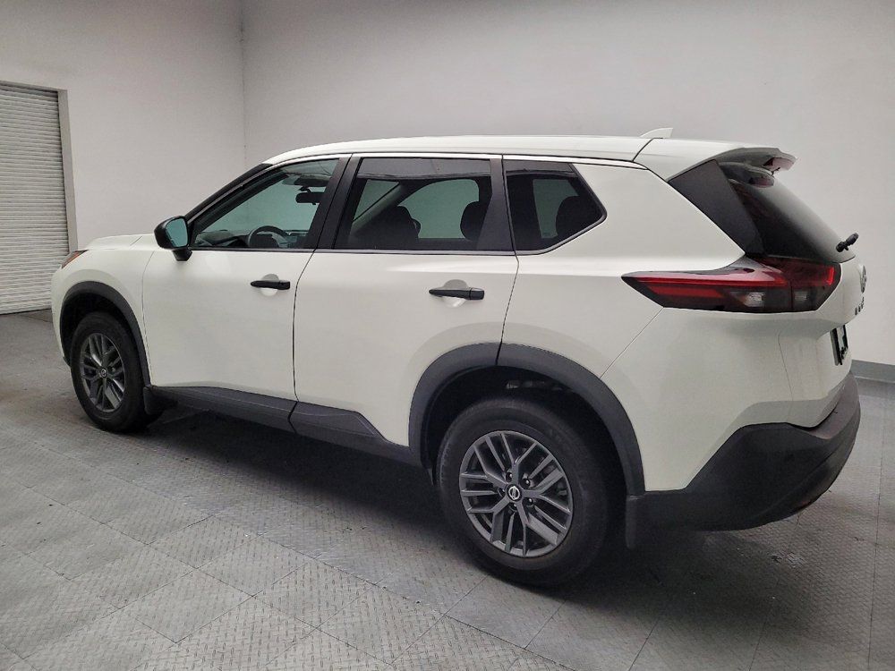 Used 2021 Nissan Rogue S FWD image 3
