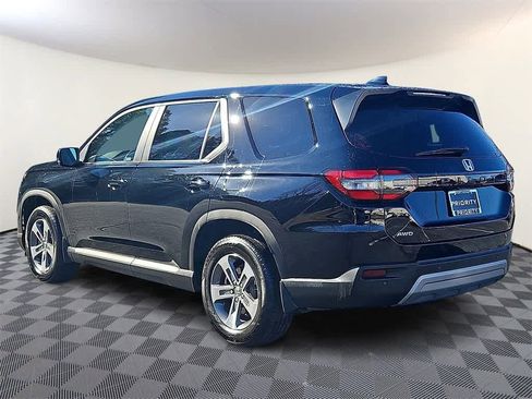 Used 2023 Honda Pilot EX-L image 5