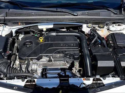 Used 2024 Chevrolet Malibu LS image 9