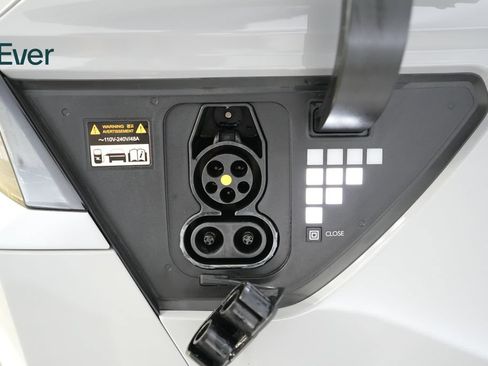 Used 2024 Hyundai Ioniq 5 SEL RWD image 10