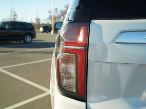 Used 2021 Chevrolet Tahoe Premier w/ Premium Package image 43