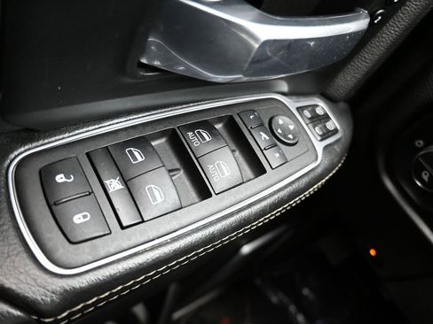 Used 2024 RAM 3500 Laramie w/ Towing Technology Group image 26