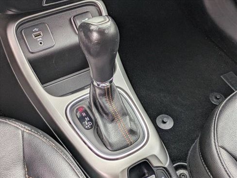 Used 2018 Jeep Compass Latitude image 17