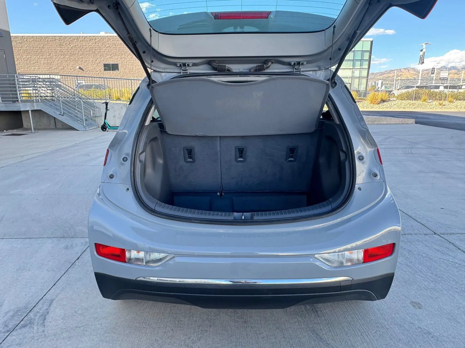 Used 2019 Chevrolet Bolt LT FWD image 13