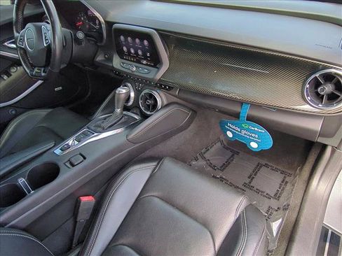 Certified 2020 Chevrolet Camaro SS RWD image 21