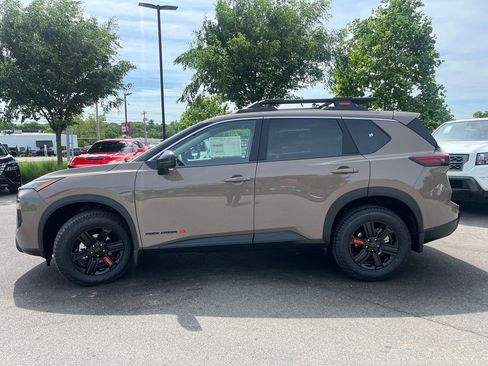 New 2026 Nissan Rogue SV AWD/4WD image 4