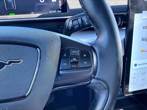 Used 2021 Ford Mustang Mach-E Select image 19