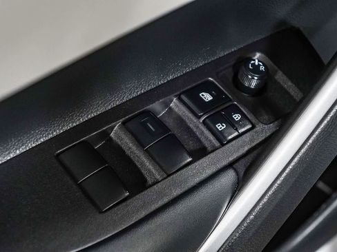 Certified 2025 Toyota Corolla Cross L image 23