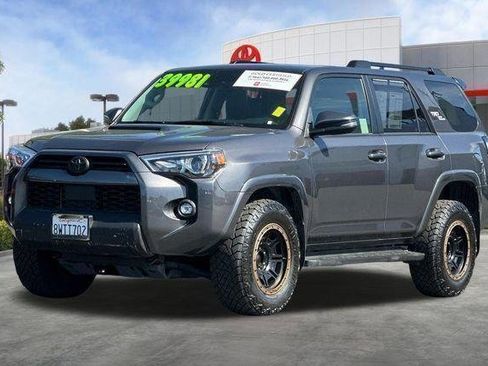 Used 2021 Toyota 4Runner TRD Off-Road Premium w/ Moonroof Package AWD/4WD image 10