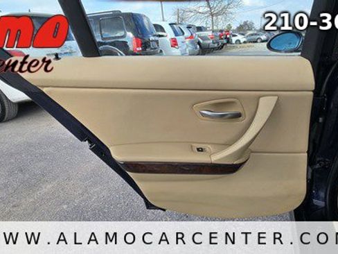 Used 2007 BMW 328xi Sedan image 28