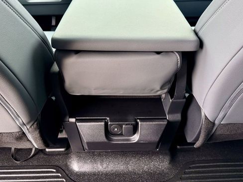 New 2026 Ford F550 4x4 Crew Cab Super Duty image 34