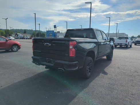 Used 2024 Chevrolet Silverado 1500 LT Trail Boss AWD/4WD image 7