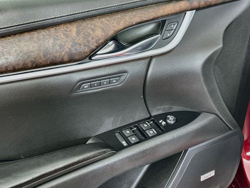Used 2019 Cadillac XTS Luxury FWD image 15