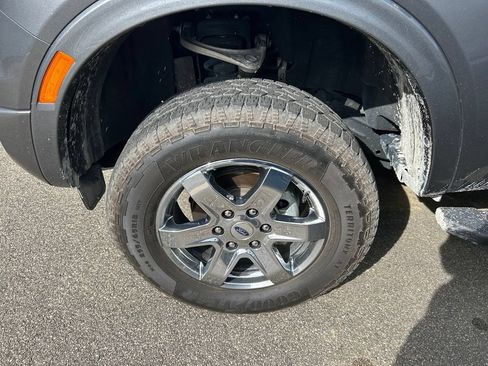 Used 2025 Ford Ranger XLT w/ Equipment Group 301A High AWD/4WD image 5