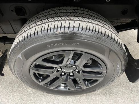 Used 2023 Chevrolet Silverado 1500 RST w/ Max Trailering Package AWD/4WD image 16