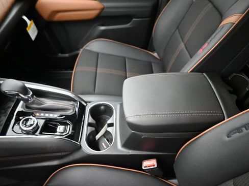 New 2026 GMC Canyon AT4 image 15