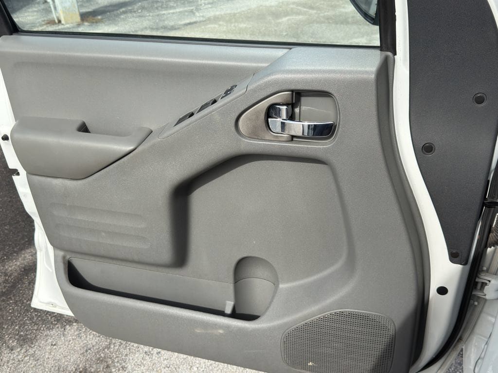 Used 2019 Nissan Frontier SV RWD image 19