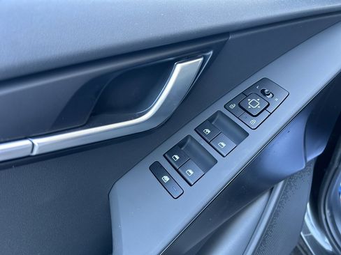 New 2026 Kia Niro LX FWD image 16