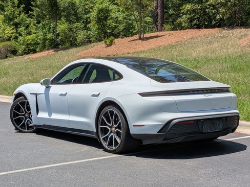 Used 2023 Porsche Taycan RWD image 3