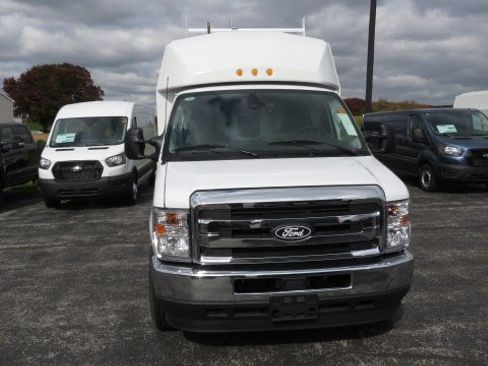 New 2026 Ford E-350 and Econoline 350 Super Duty w/ Power Equipment Group image 10