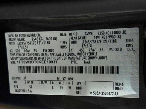 Used 2019 Ford F350 Lariat w/ Lariat Value Package image 30