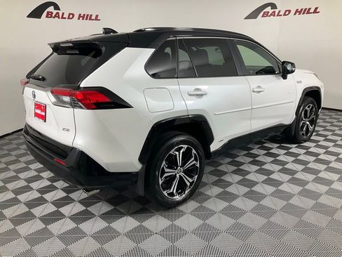 Used 2024 Toyota RAV4 XSE image 6