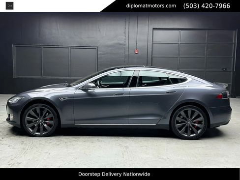 Used 2014 Tesla Model S P85D image 4