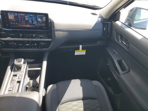 New 2026 Nissan Pathfinder SV image 19