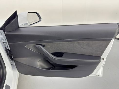 Used 2020 Tesla Model 3 Standard Range Plus image 46
