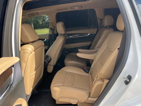 Used 2024 Cadillac XT6 Premium Luxury w/ Platinum Package image 40