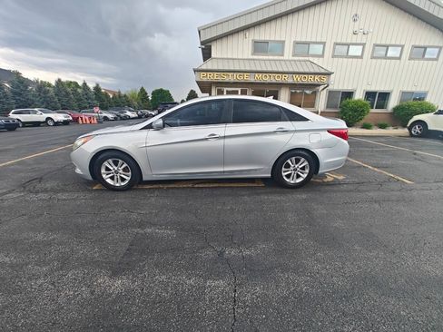 Used 2013 Hyundai Sonata GLS FWD image 3