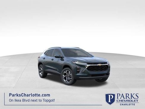 New 2026 Chevrolet Trax LT image 1