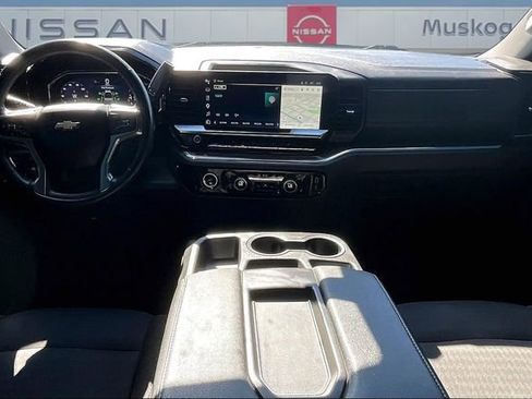 Used 2023 Chevrolet Silverado 1500 LT image 7