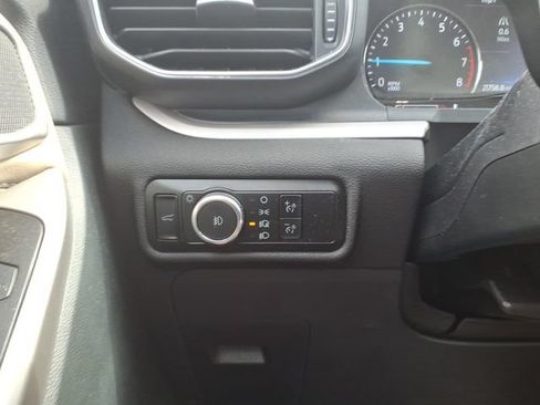 Used 2023 Ford Explorer XLT w/ Equipment Group 202A AWD/4WD image 14
