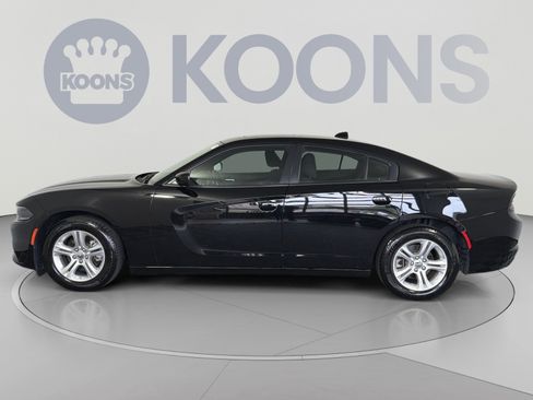 Used 2023 Dodge Charger SXT w/ Cold Weather Package RWD image 2