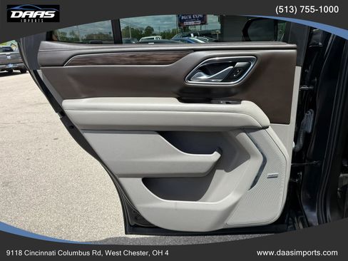 Used 2021 Chevrolet Tahoe Z71 w/ Luxury Package AWD/4WD image 38