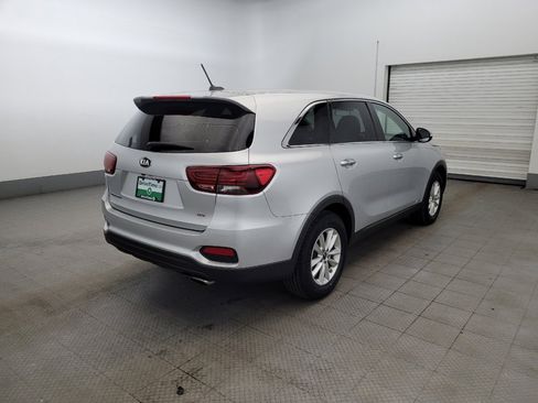 Used 2019 Kia Sorento LX AWD/4WD image 9