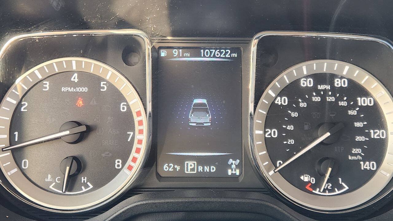 Used 2018 Nissan Titan SV AWD/4WD image 24