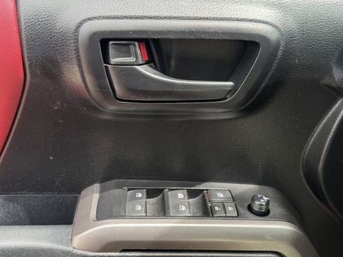 Certified 2022 Toyota Tacoma SR5 image 23
