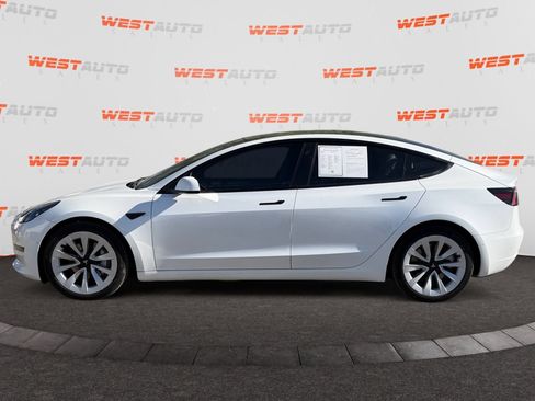 Used 2022 Tesla Model 3 Long Range AWD/4WD image 2