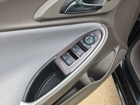 Used 2025 Chevrolet Malibu LT FWD image 22